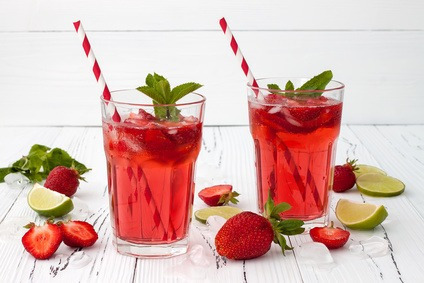 Strawberry Mojito without alcohol or mint leaves, it's possible!